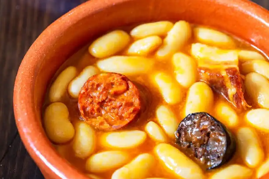 Foto 2 Fabada asturiana tradicional