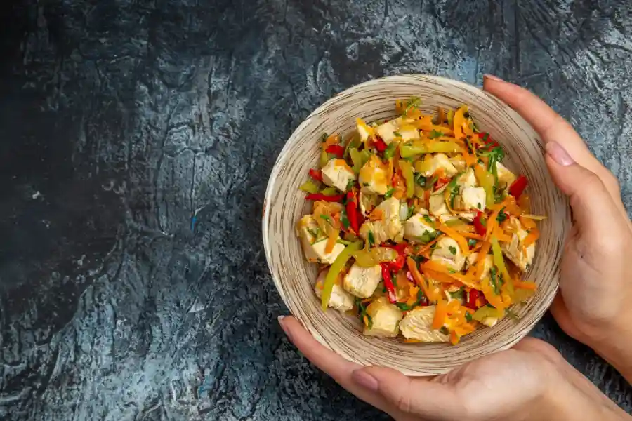 Foto 3 Wok de pollo con verduras, salsa de soja y cacahuete